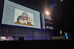 Clive is on stage at Brighton SEO delivering his talk